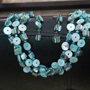 3 strand blue iridescent stone necklace w/earrings